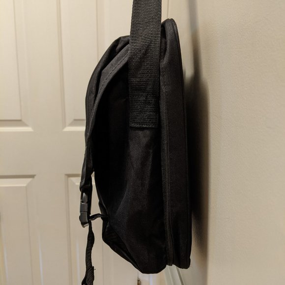 Canvas Messenger Style Laptop Bag - Picture 2 of 16